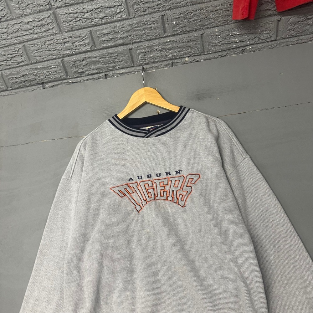 Red Oak Auburn Tigers Sweatshirt Gray Navy Striped Crew Neck Large Vintage Style